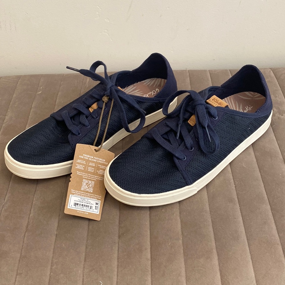 Olukai Pehuea Li - Trench Blue - Women’s size 11